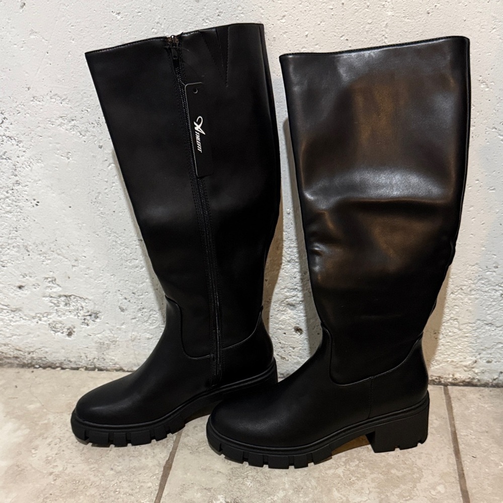 Stylish Black Over the Knee Boots